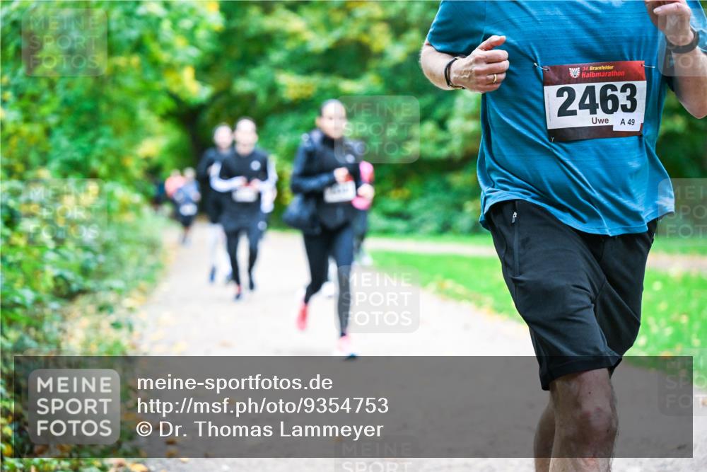 12.10.2025 - Bramfelder Halbmarathon 2025 Dr. Thomas Lammeyer http://msf.ph/oto/9354753 12.10.2025 10:51:19 Laufen 34, 2463, 49 meine-sportfotos.de