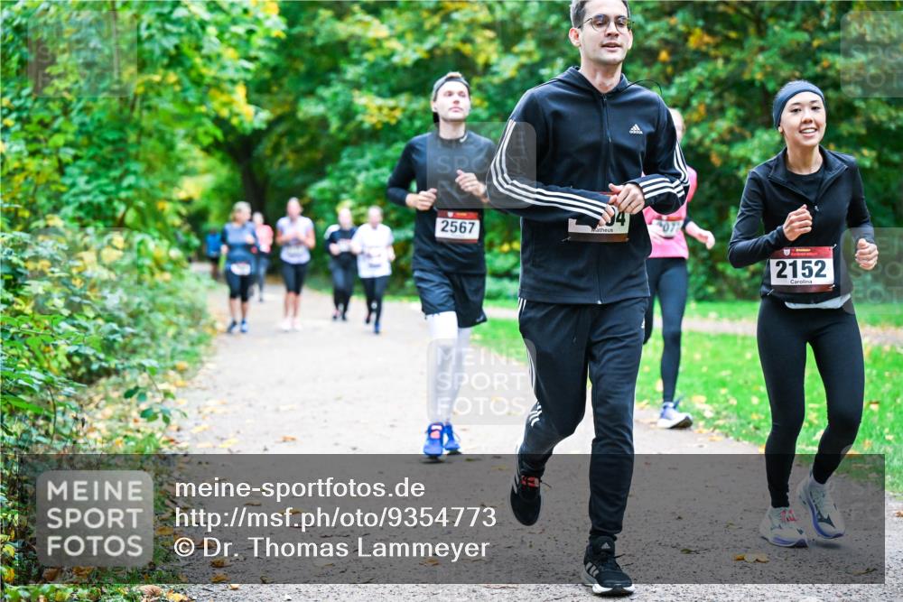 12.10.2025 - Bramfelder Halbmarathon 2025 Dr. Thomas Lammeyer http://msf.ph/oto/9354773 12.10.2025 10:51:22 Laufen 2567, 2152 meine-sportfotos.de