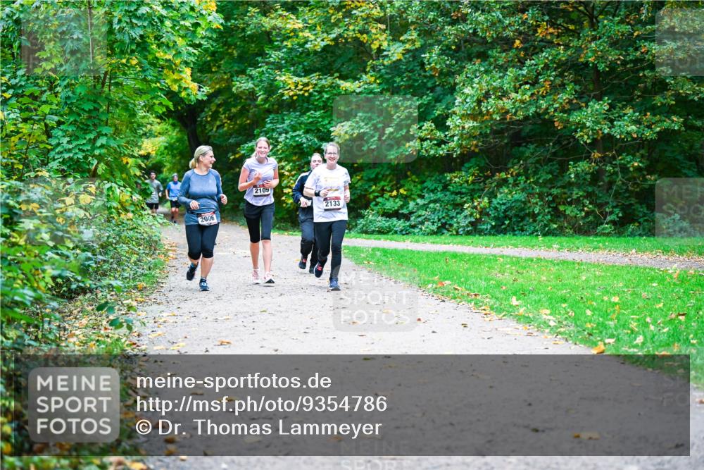 12.10.2025 - Bramfelder Halbmarathon 2025 Dr. Thomas Lammeyer http://msf.ph/oto/9354786 12.10.2025 10:51:25 Laufen 2006, 2109, 2133 meine-sportfotos.de