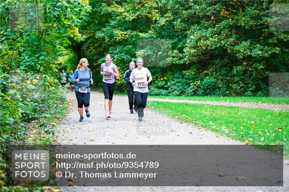 12.10.2025 - Bramfelder Halbmarathon 2025 Dr. Thomas Lammeyer http://msf.ph/oto/9354789 12.10.2025 10:51:25 Laufen 2006, 2109, 2133 meine-sportfotos.de