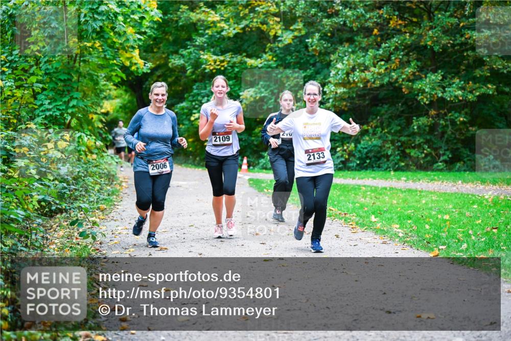 12.10.2025 - Bramfelder Halbmarathon 2025 Dr. Thomas Lammeyer http://msf.ph/oto/9354801 12.10.2025 10:51:27 Laufen 2109, 210, 2006, 2133 meine-sportfotos.de