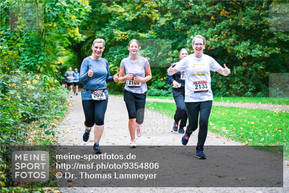 12.10.2025 - Bramfelder Halbmarathon 2025 Dr. Thomas Lammeyer http://msf.ph/oto/9354806 12.10.2025 10:51:28 Laufen 2006, 2165, 21, 11, 2133 meine-sportfotos.de
