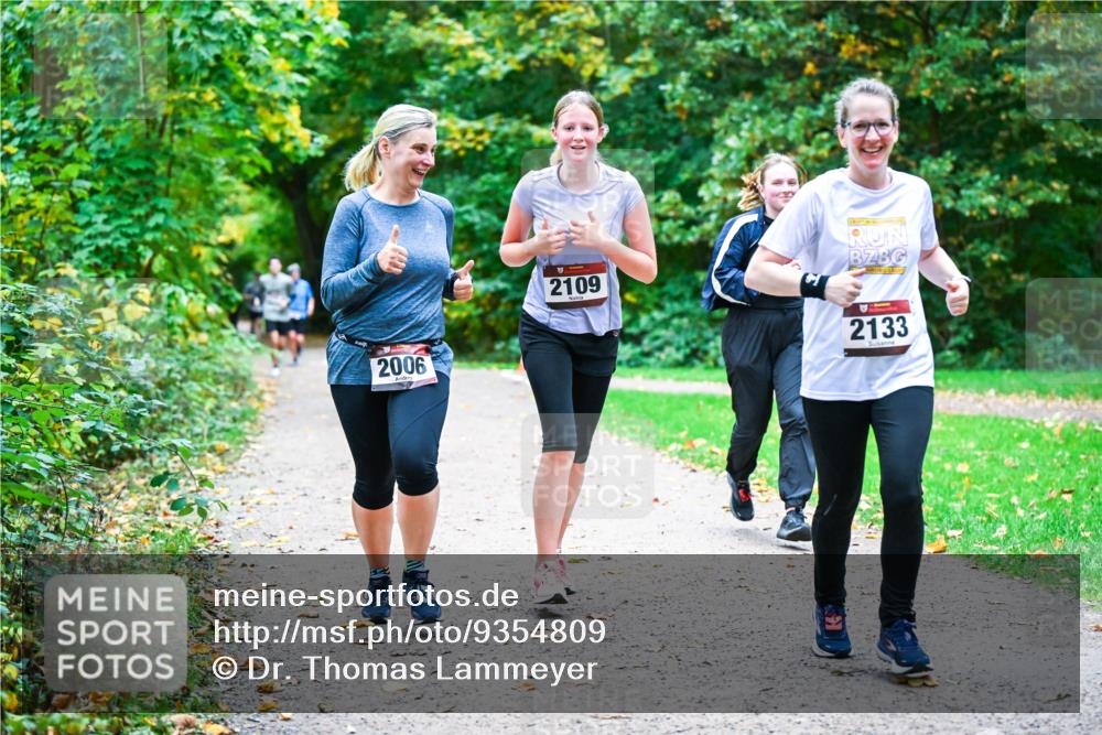 12.10.2025 - Bramfelder Halbmarathon 2025 Dr. Thomas Lammeyer http://msf.ph/oto/9354809 12.10.2025 10:51:28 Laufen 2006, 2109, 2133 meine-sportfotos.de