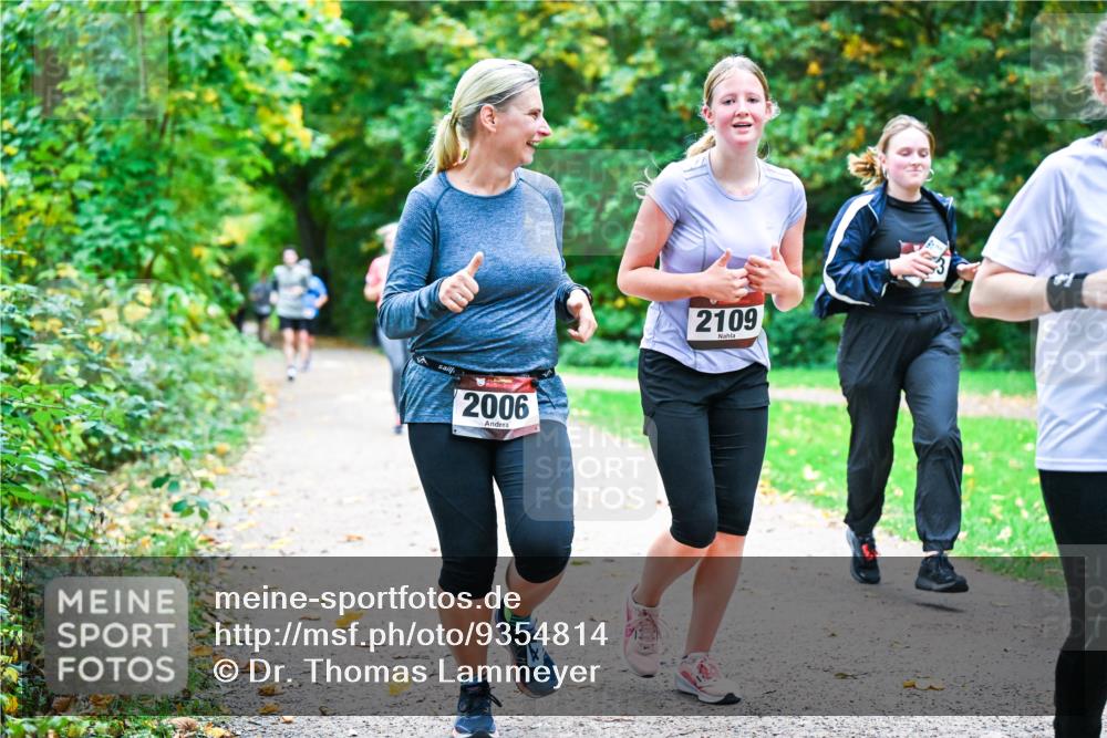 12.10.2025 - Bramfelder Halbmarathon 2025 Dr. Thomas Lammeyer http://msf.ph/oto/9354814 12.10.2025 10:51:29 Laufen 2006, 2109 meine-sportfotos.de