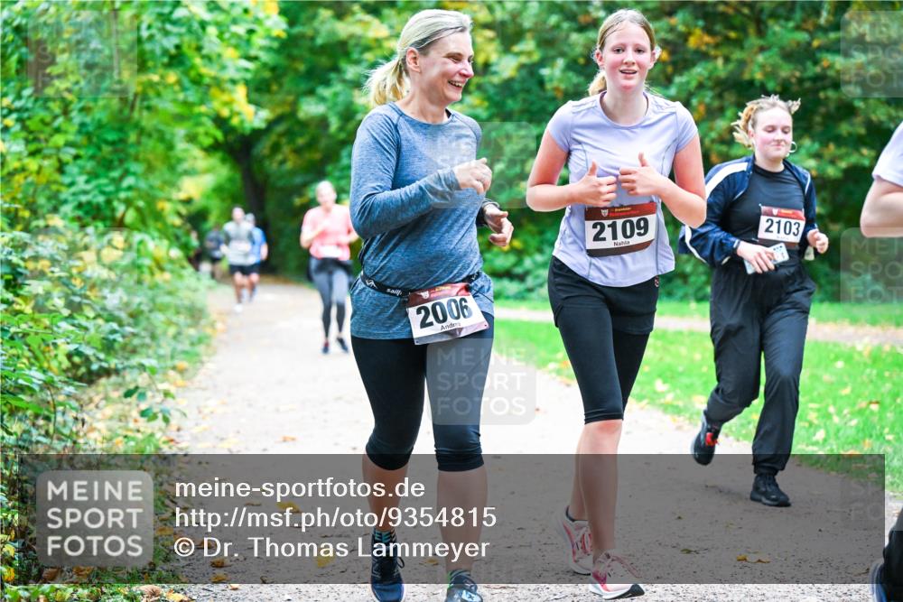 12.10.2025 - Bramfelder Halbmarathon 2025 Dr. Thomas Lammeyer http://msf.ph/oto/9354815 12.10.2025 10:51:29 Laufen 2006, 2109 meine-sportfotos.de