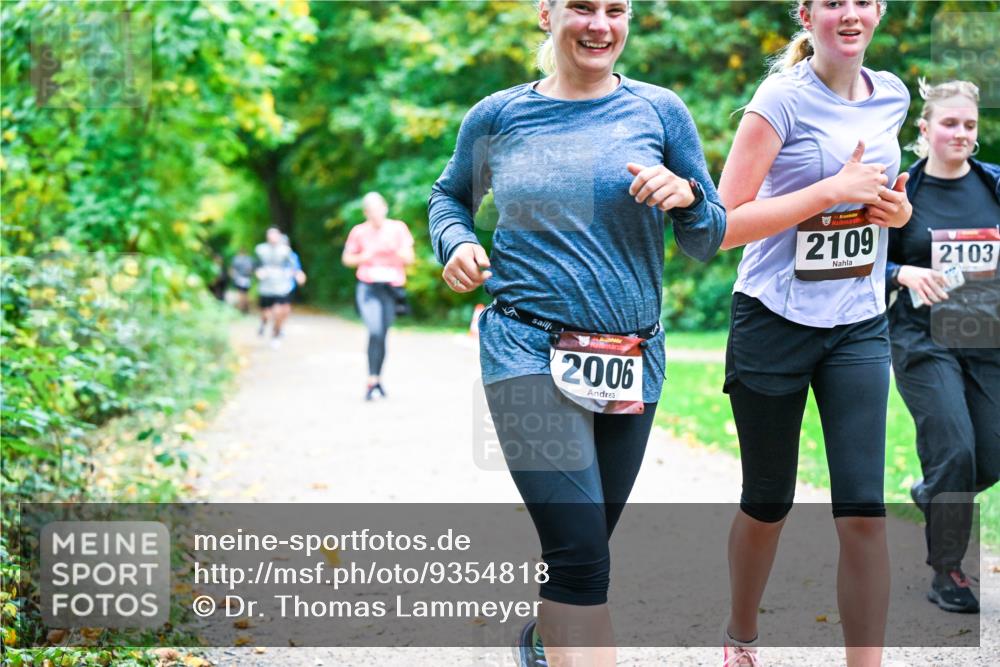 12.10.2025 - Bramfelder Halbmarathon 2025 Dr. Thomas Lammeyer http://msf.ph/oto/9354818 12.10.2025 10:51:29 Laufen 2006, 2109, 2103 meine-sportfotos.de