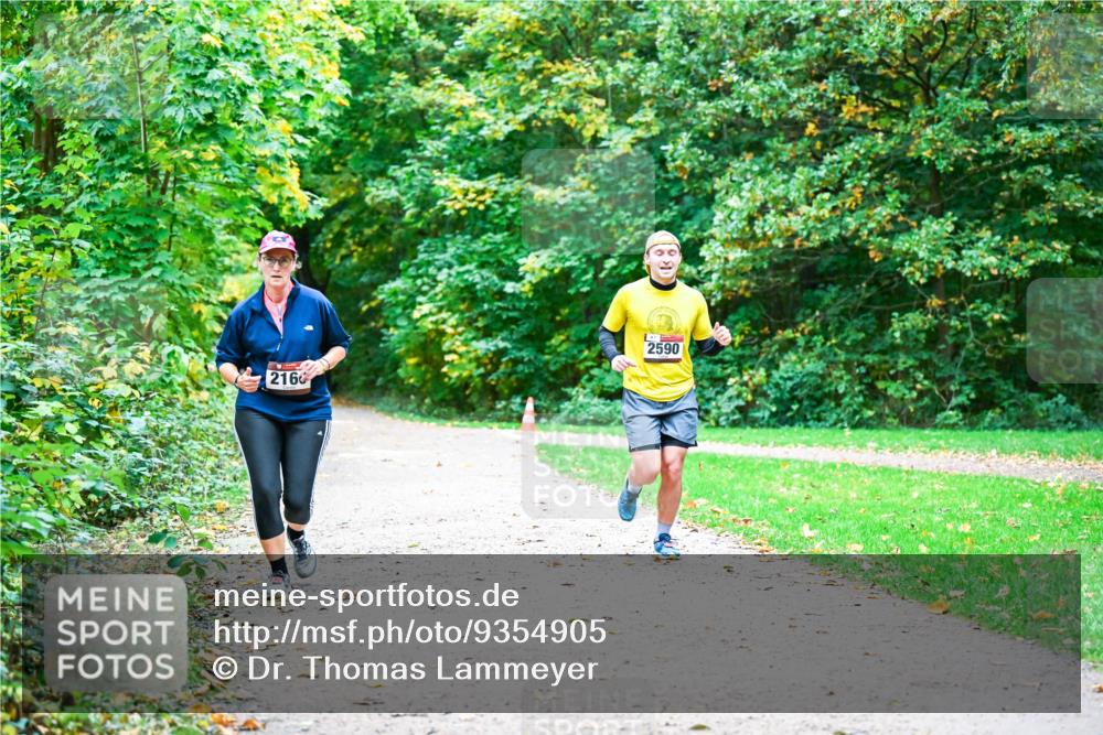 12.10.2025 - Bramfelder Halbmarathon 2025 Dr. Thomas Lammeyer http://msf.ph/oto/9354905 12.10.2025 10:51:53 Laufen 216, 2590 meine-sportfotos.de