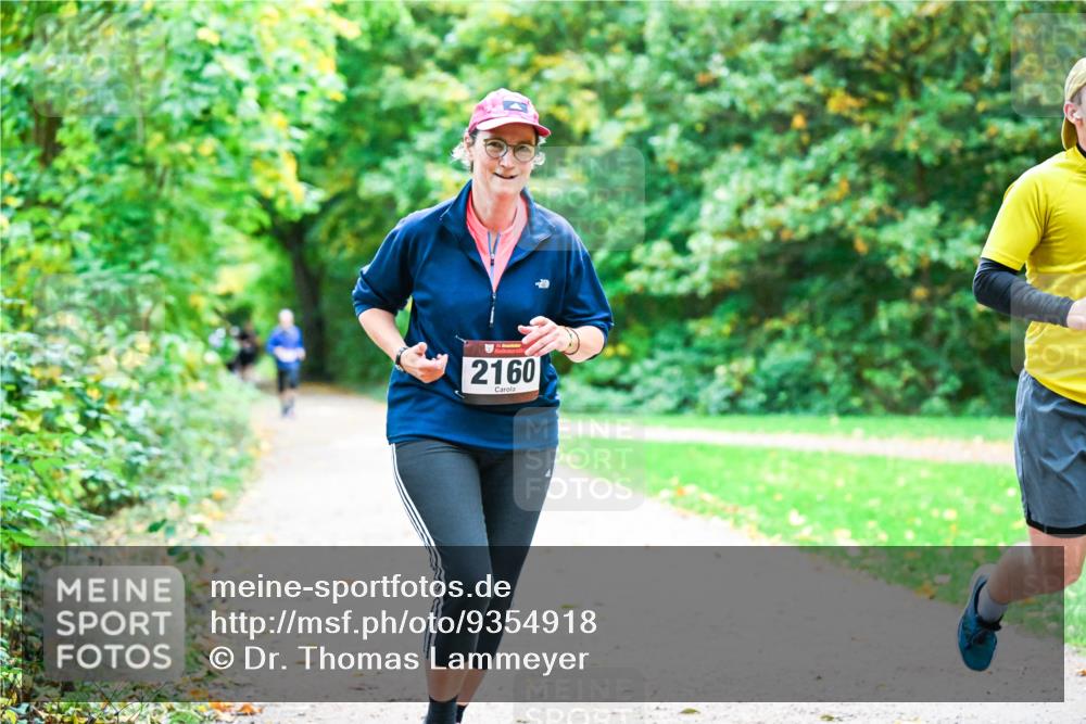 12.10.2025 - Bramfelder Halbmarathon 2025 Dr. Thomas Lammeyer http://msf.ph/oto/9354918 12.10.2025 10:51:55 Laufen 2160 meine-sportfotos.de