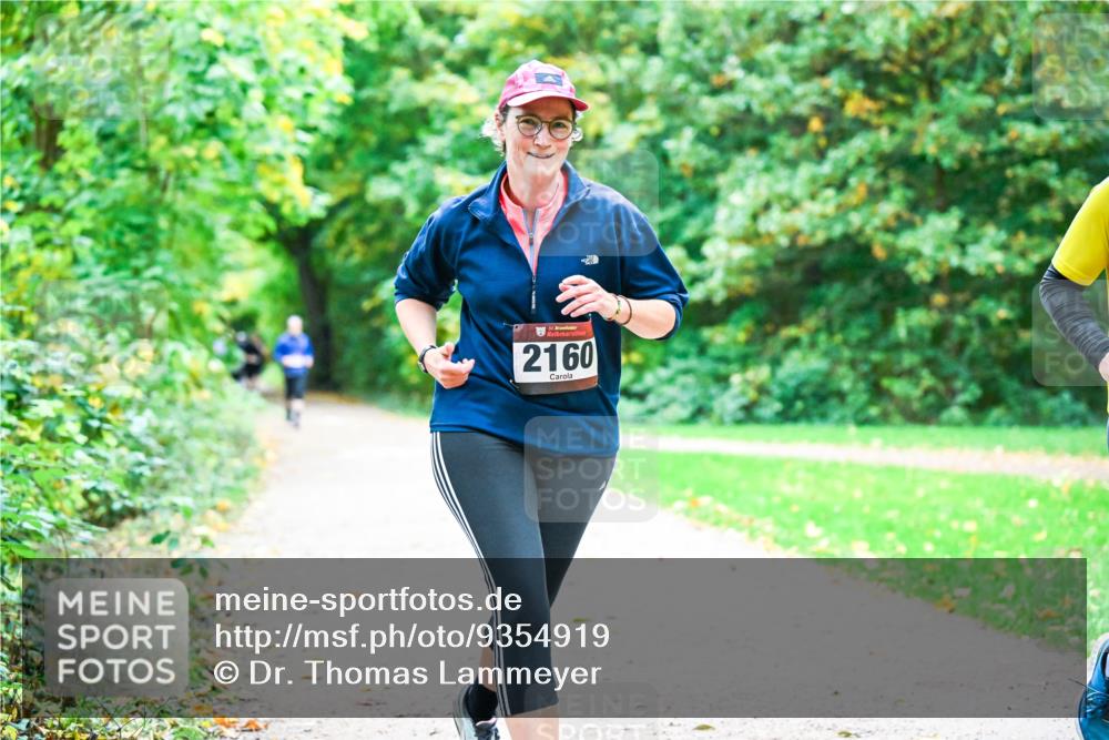 12.10.2025 - Bramfelder Halbmarathon 2025 Dr. Thomas Lammeyer http://msf.ph/oto/9354919 12.10.2025 10:51:56 Laufen 2160 meine-sportfotos.de