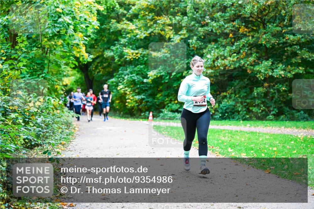 12.10.2025 - Bramfelder Halbmarathon 2025 Dr. Thomas Lammeyer http://msf.ph/oto/9354986 12.10.2025 10:52:14 Laufen  meine-sportfotos.de
