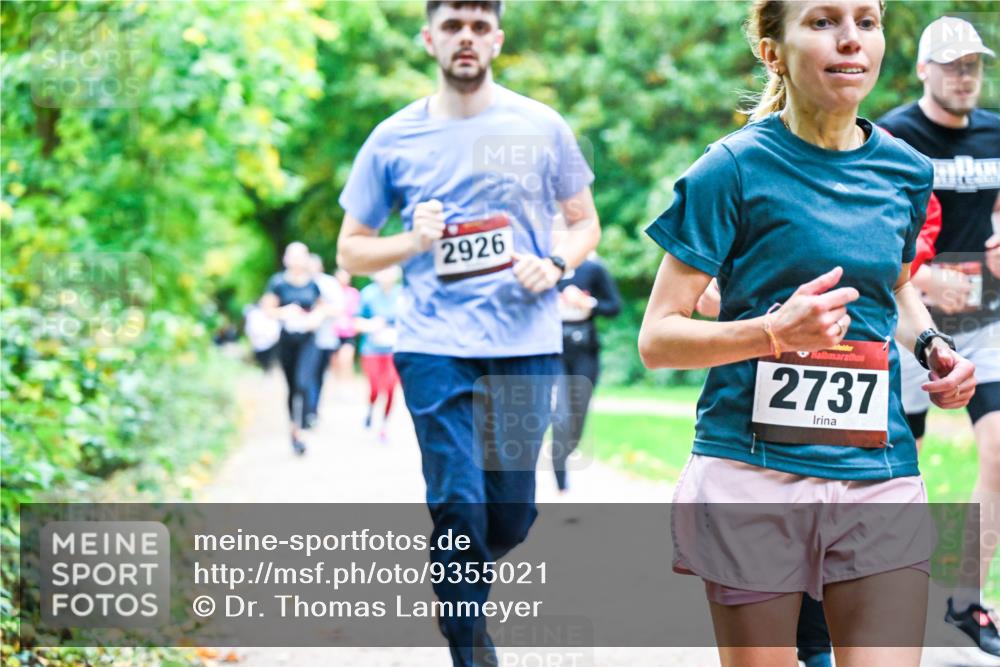 12.10.2025 - Bramfelder Halbmarathon 2025 Dr. Thomas Lammeyer http://msf.ph/oto/9355021 12.10.2025 10:52:25 Laufen 2926, 2737 meine-sportfotos.de