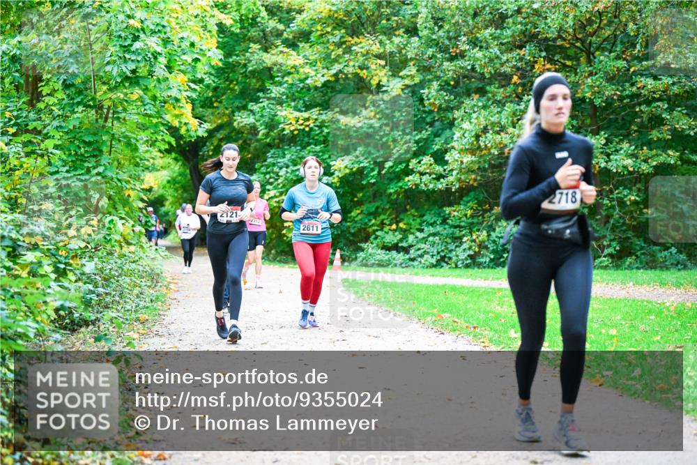 12.10.2025 - Bramfelder Halbmarathon 2025 Dr. Thomas Lammeyer http://msf.ph/oto/9355024 12.10.2025 10:52:26 Laufen 2121, 2752, 2611, 2718 meine-sportfotos.de
