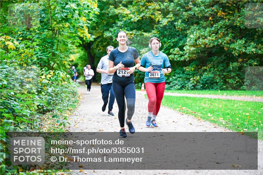 12.10.2025 - Bramfelder Halbmarathon 2025 Dr. Thomas Lammeyer http://msf.ph/oto/9355031 12.10.2025 10:52:28 Laufen 212, 2611 meine-sportfotos.de