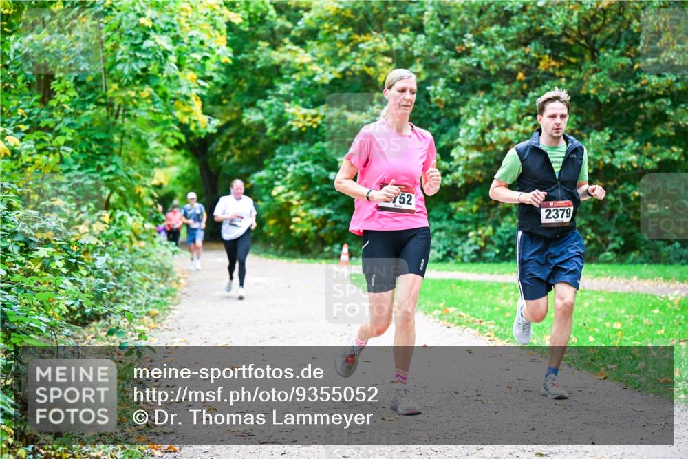 12.10.2025 - Bramfelder Halbmarathon 2025 Dr. Thomas Lammeyer http://msf.ph/oto/9355052 12.10.2025 10:52:32 Laufen 752, 2379 meine-sportfotos.de