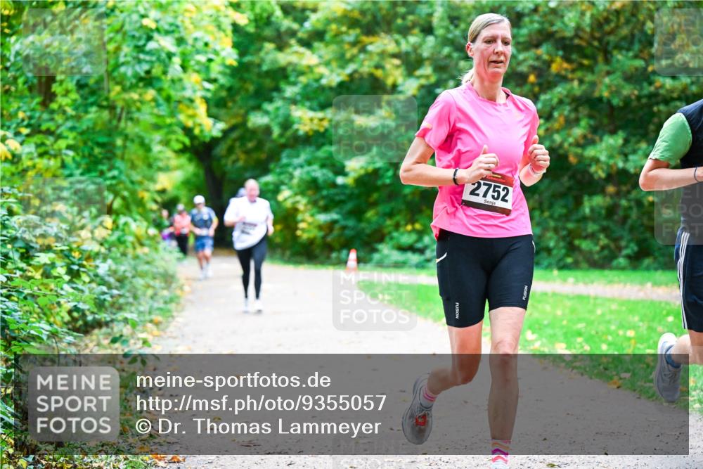 12.10.2025 - Bramfelder Halbmarathon 2025 Dr. Thomas Lammeyer http://msf.ph/oto/9355057 12.10.2025 10:52:33 Laufen 2752 meine-sportfotos.de