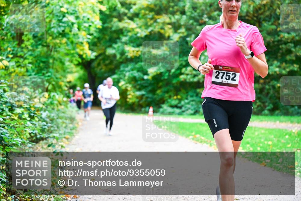 12.10.2025 - Bramfelder Halbmarathon 2025 Dr. Thomas Lammeyer http://msf.ph/oto/9355059 12.10.2025 10:52:33 Laufen 34, 2752 meine-sportfotos.de