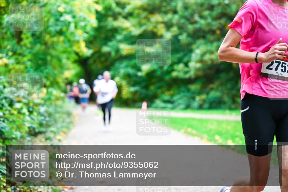 12.10.2025 - Bramfelder Halbmarathon 2025 Dr. Thomas Lammeyer http://msf.ph/oto/9355062 12.10.2025 10:52:33 Laufen 2752 meine-sportfotos.de