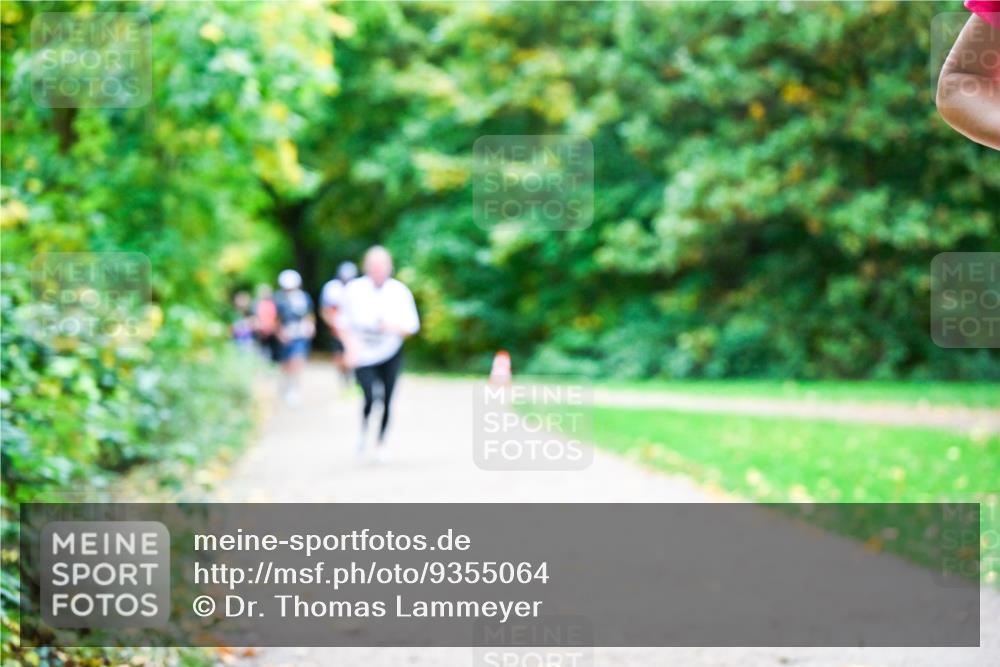 12.10.2025 - Bramfelder Halbmarathon 2025 Dr. Thomas Lammeyer http://msf.ph/oto/9355064 12.10.2025 10:52:34 Laufen  meine-sportfotos.de