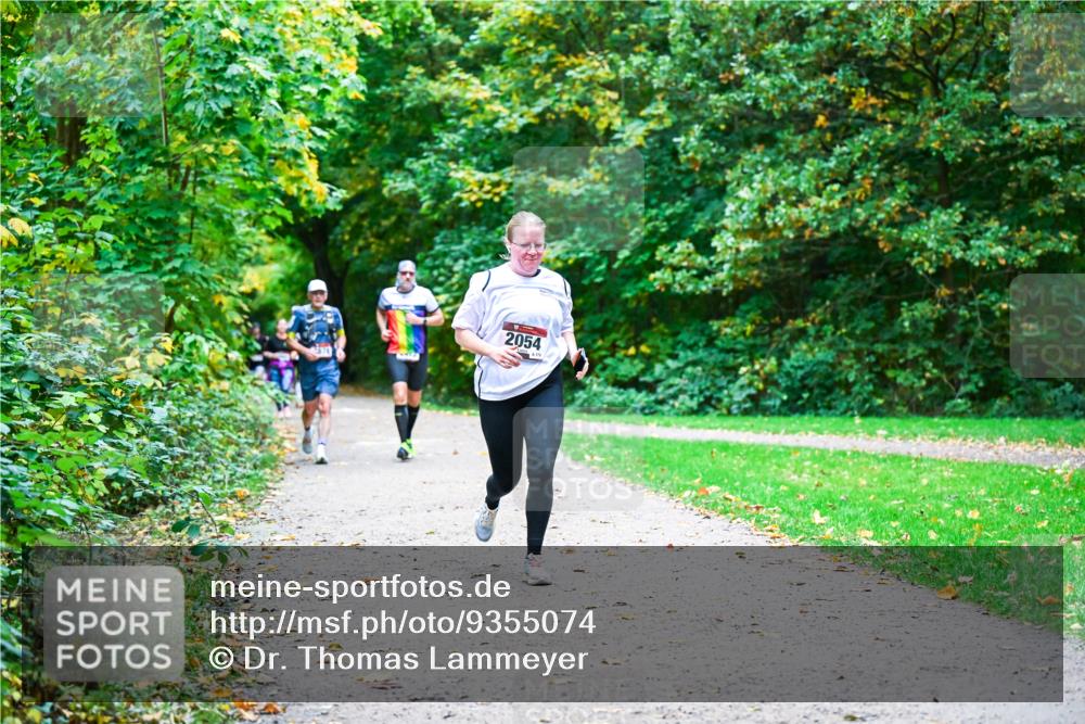 12.10.2025 - Bramfelder Halbmarathon 2025 Dr. Thomas Lammeyer http://msf.ph/oto/9355074 12.10.2025 10:52:36 Laufen 2054, 173 meine-sportfotos.de