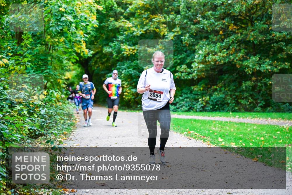 12.10.2025 - Bramfelder Halbmarathon 2025 Dr. Thomas Lammeyer http://msf.ph/oto/9355078 12.10.2025 10:52:36 Laufen 2054, 173 meine-sportfotos.de