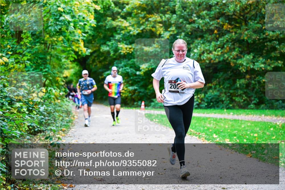 12.10.2025 - Bramfelder Halbmarathon 2025 Dr. Thomas Lammeyer http://msf.ph/oto/9355082 12.10.2025 10:52:37 Laufen 20 meine-sportfotos.de