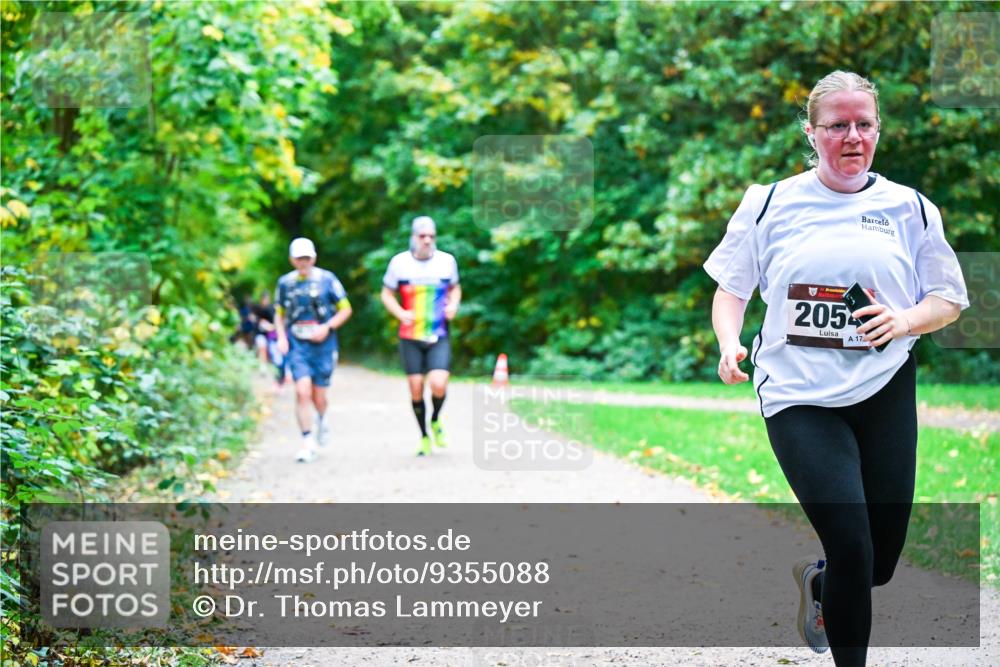 12.10.2025 - Bramfelder Halbmarathon 2025 Dr. Thomas Lammeyer http://msf.ph/oto/9355088 12.10.2025 10:52:38 Laufen 34, 205, 17 meine-sportfotos.de
