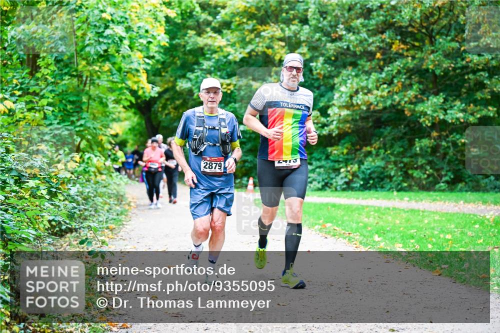 12.10.2025 - Bramfelder Halbmarathon 2025 Dr. Thomas Lammeyer http://msf.ph/oto/9355095 12.10.2025 10:52:40 Laufen 2879, 13 meine-sportfotos.de