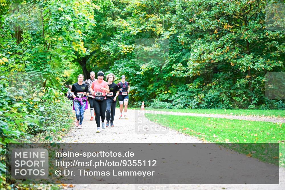 12.10.2025 - Bramfelder Halbmarathon 2025 Dr. Thomas Lammeyer http://msf.ph/oto/9355112 12.10.2025 10:52:44 Laufen 2989, 2716, 2162 meine-sportfotos.de
