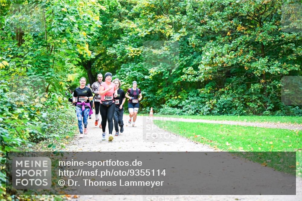 12.10.2025 - Bramfelder Halbmarathon 2025 Dr. Thomas Lammeyer http://msf.ph/oto/9355114 12.10.2025 10:52:44 Laufen 2989, 62, 2716 meine-sportfotos.de