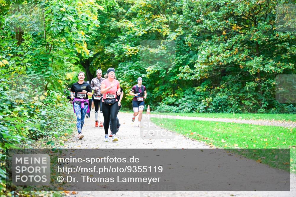 12.10.2025 - Bramfelder Halbmarathon 2025 Dr. Thomas Lammeyer http://msf.ph/oto/9355119 12.10.2025 10:52:45 Laufen 2032, 2989, 2716 meine-sportfotos.de