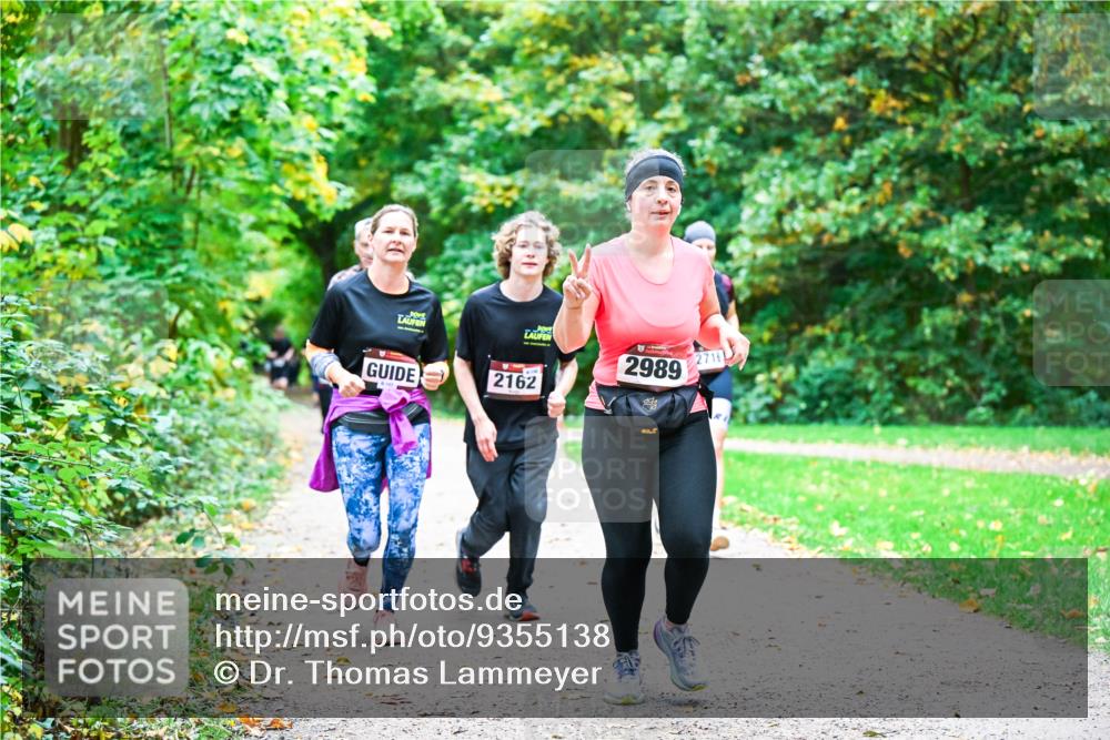 12.10.2025 - Bramfelder Halbmarathon 2025 Dr. Thomas Lammeyer http://msf.ph/oto/9355138 12.10.2025 10:52:47 Laufen 2716, 2989, 2162 meine-sportfotos.de