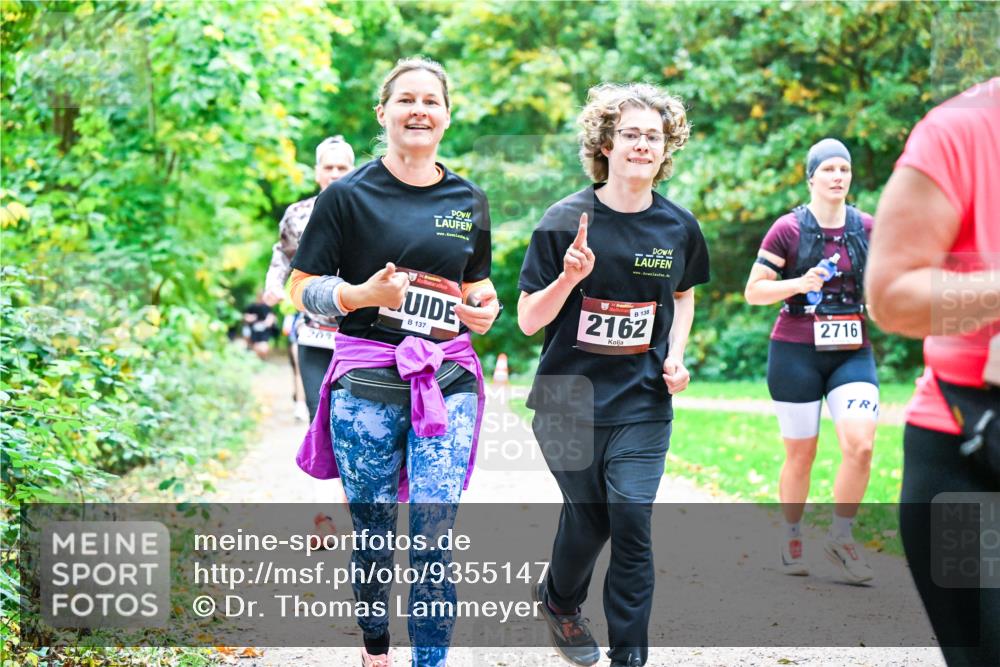 12.10.2025 - Bramfelder Halbmarathon 2025 Dr. Thomas Lammeyer http://msf.ph/oto/9355147 12.10.2025 10:52:49 Laufen 137, 138, 2162, 2716 meine-sportfotos.de