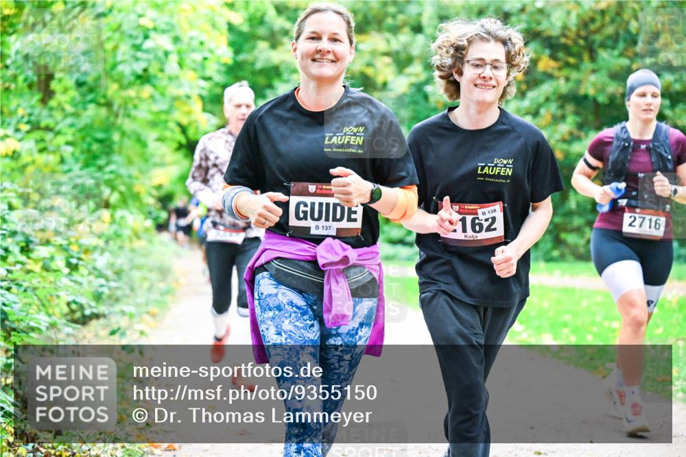 12.10.2025 - Bramfelder Halbmarathon 2025 Dr. Thomas Lammeyer http://msf.ph/oto/9355150 12.10.2025 10:52:49 Laufen 34, 137, 34, 138, 162, 2716 meine-sportfotos.de