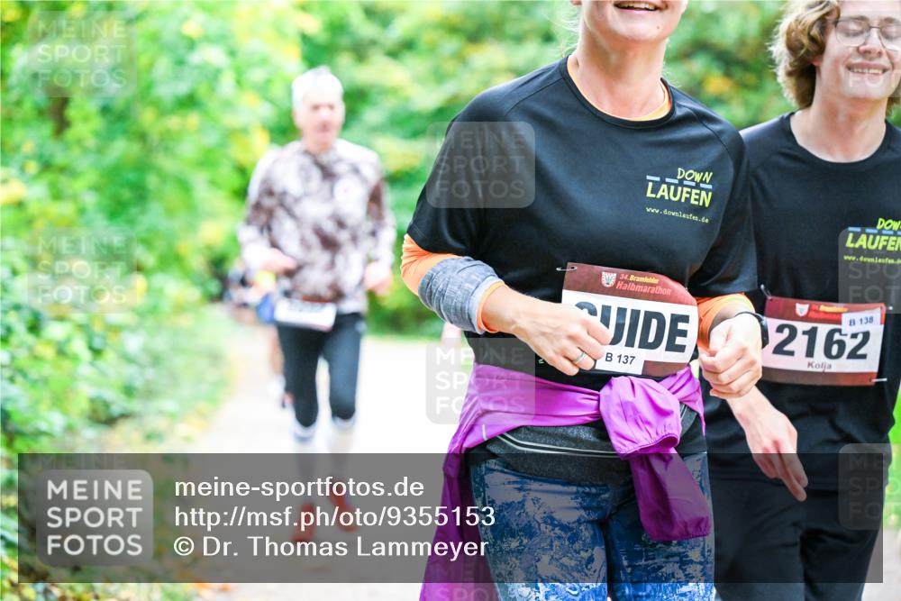 12.10.2025 - Bramfelder Halbmarathon 2025 Dr. Thomas Lammeyer http://msf.ph/oto/9355153 12.10.2025 10:52:50 Laufen 34, 138, 2162, 137 meine-sportfotos.de