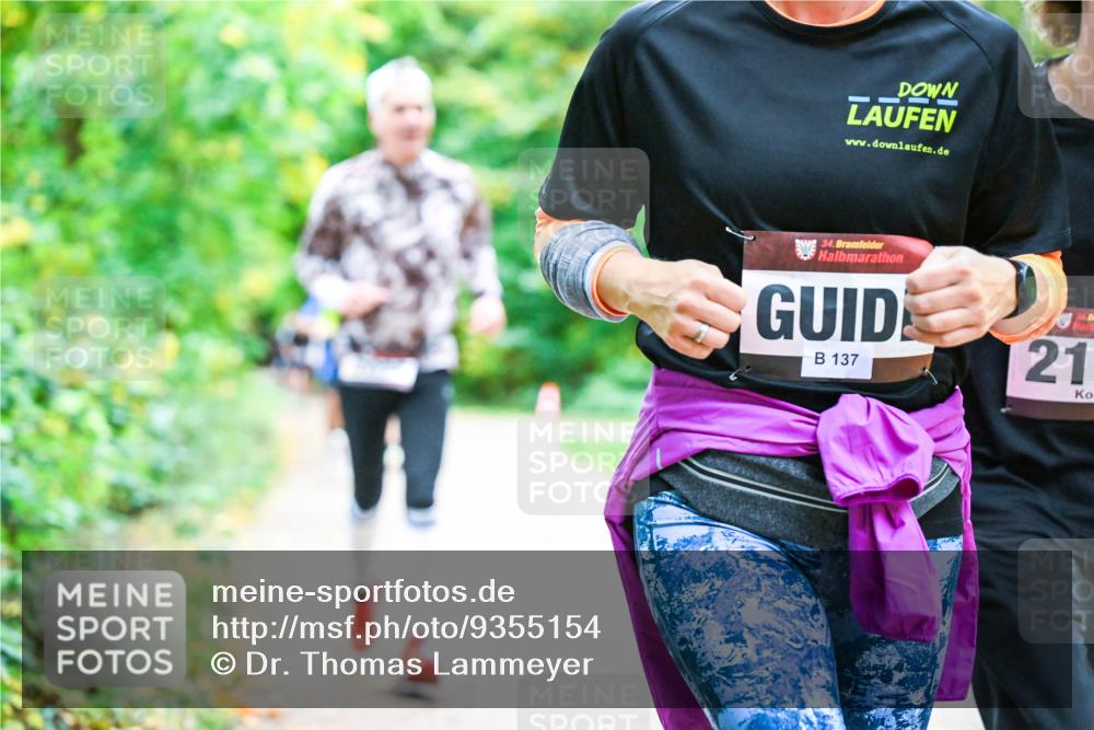 12.10.2025 - Bramfelder Halbmarathon 2025 Dr. Thomas Lammeyer http://msf.ph/oto/9355154 12.10.2025 10:52:50 Laufen 34, 137, 21 meine-sportfotos.de