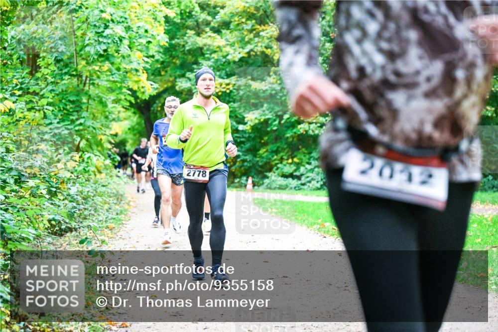 12.10.2025 - Bramfelder Halbmarathon 2025 Dr. Thomas Lammeyer http://msf.ph/oto/9355158 12.10.2025 10:52:52 Laufen 2778, 2012 meine-sportfotos.de