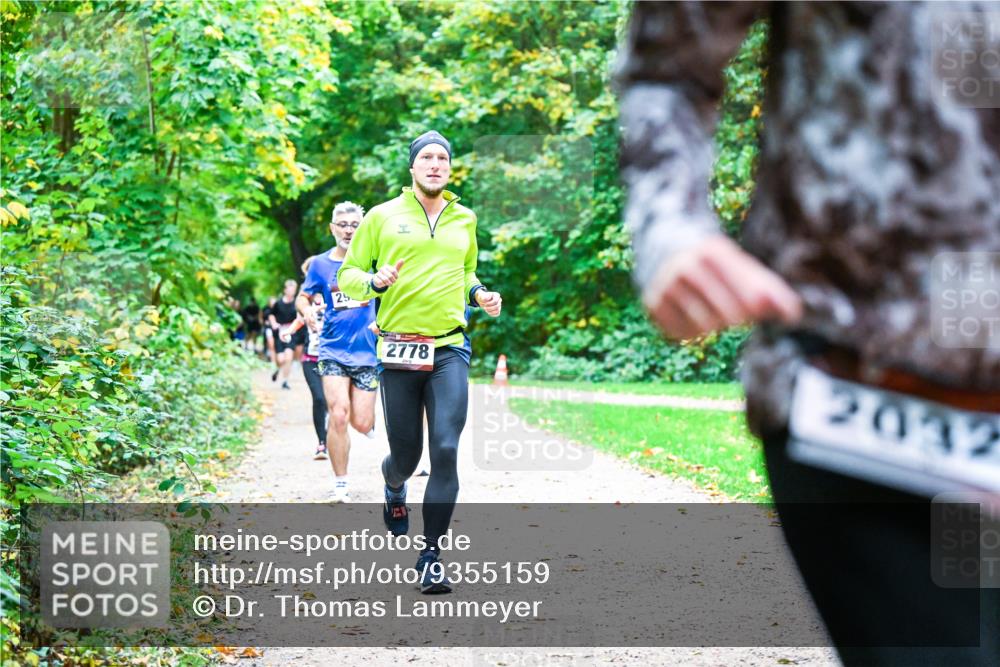 12.10.2025 - Bramfelder Halbmarathon 2025 Dr. Thomas Lammeyer http://msf.ph/oto/9355159 12.10.2025 10:52:52 Laufen 25, 2778, 2032 meine-sportfotos.de