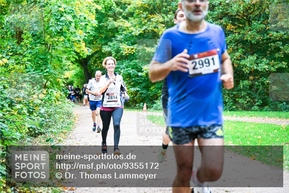 12.10.2025 - Bramfelder Halbmarathon 2025 Dr. Thomas Lammeyer http://msf.ph/oto/9355172 12.10.2025 10:52:54 Laufen 2508, 2814, 2991 meine-sportfotos.de