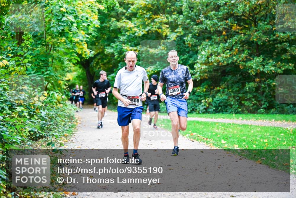 12.10.2025 - Bramfelder Halbmarathon 2025 Dr. Thomas Lammeyer http://msf.ph/oto/9355190 12.10.2025 10:52:57 Laufen 508, 10, 2680, 2969 meine-sportfotos.de