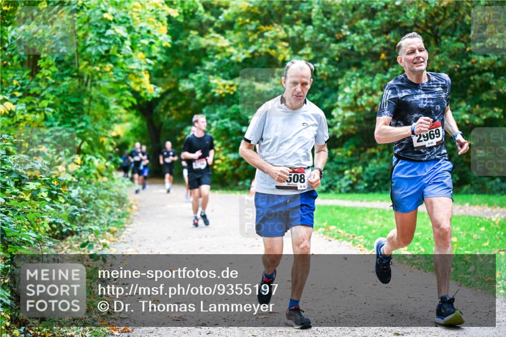 12.10.2025 - Bramfelder Halbmarathon 2025 Dr. Thomas Lammeyer http://msf.ph/oto/9355197 12.10.2025 10:52:58 Laufen 508, 10, 2969, 83 meine-sportfotos.de