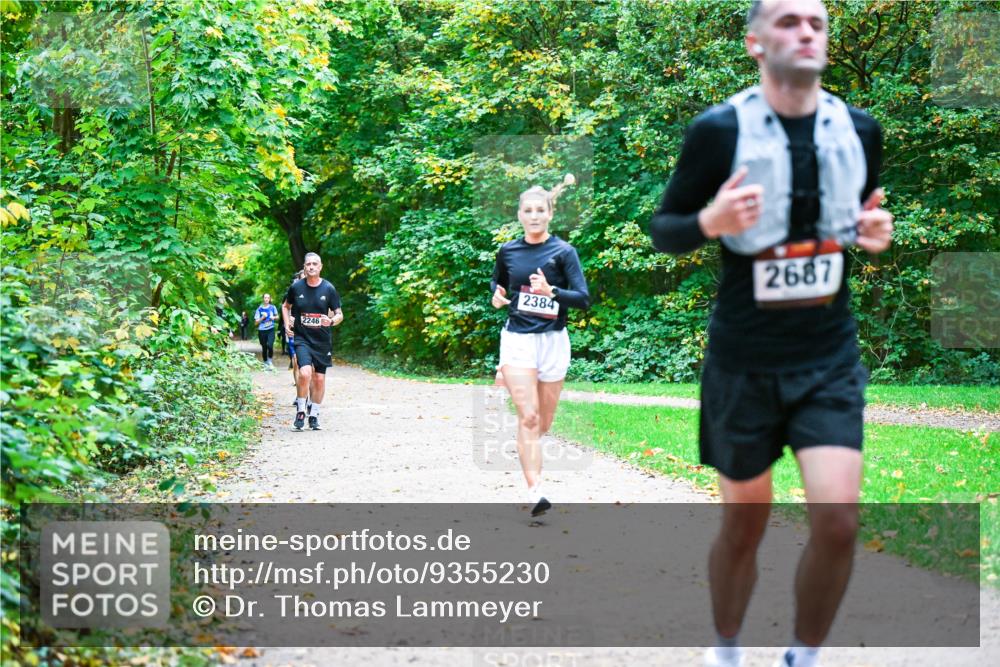 12.10.2025 - Bramfelder Halbmarathon 2025 Dr. Thomas Lammeyer http://msf.ph/oto/9355230 12.10.2025 10:53:03 Laufen 2246, 2384, 2687 meine-sportfotos.de