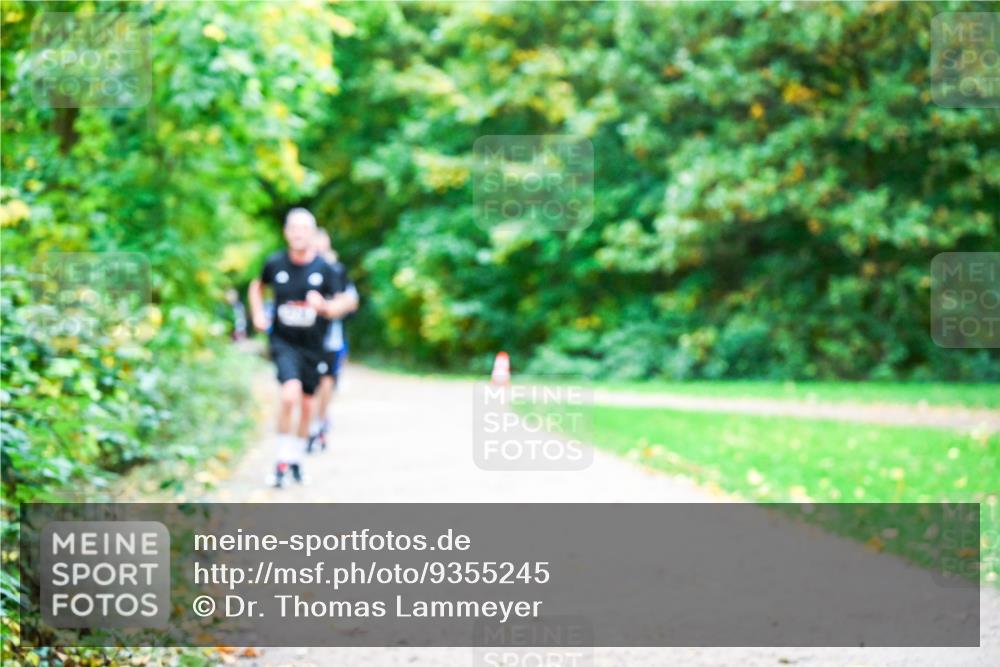12.10.2025 - Bramfelder Halbmarathon 2025 Dr. Thomas Lammeyer http://msf.ph/oto/9355245 12.10.2025 10:53:05 Laufen  meine-sportfotos.de