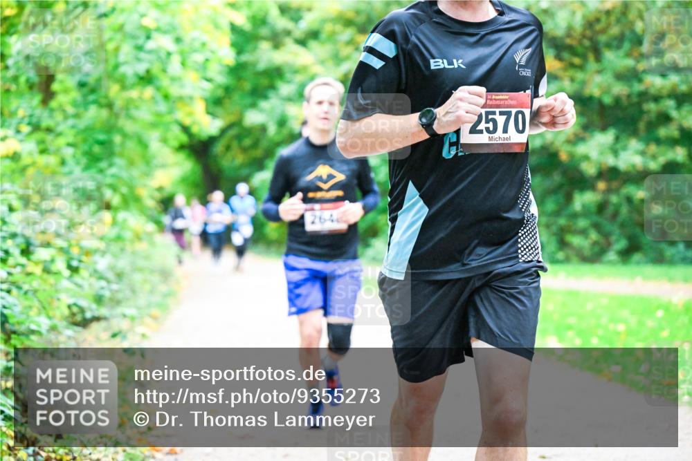 12.10.2025 - Bramfelder Halbmarathon 2025 Dr. Thomas Lammeyer http://msf.ph/oto/9355273 12.10.2025 10:53:10 Laufen 264, 34, 2570 meine-sportfotos.de