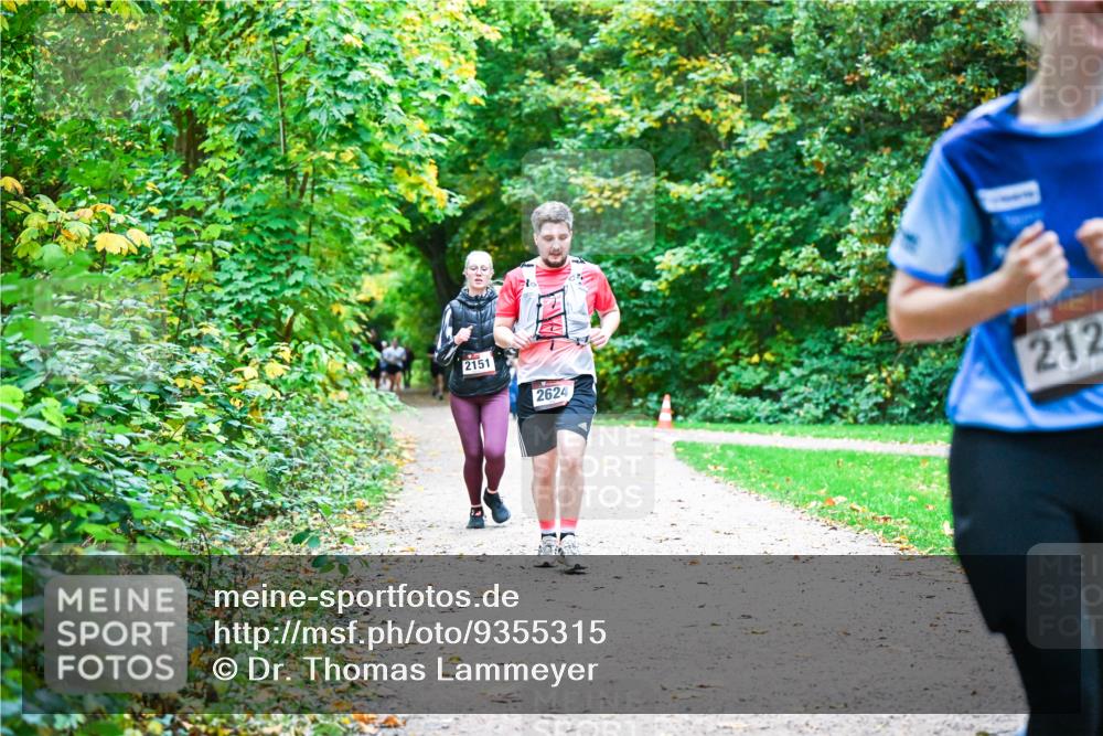 12.10.2025 - Bramfelder Halbmarathon 2025 Dr. Thomas Lammeyer http://msf.ph/oto/9355315 12.10.2025 10:53:21 Laufen 2151, 2624, 212 meine-sportfotos.de