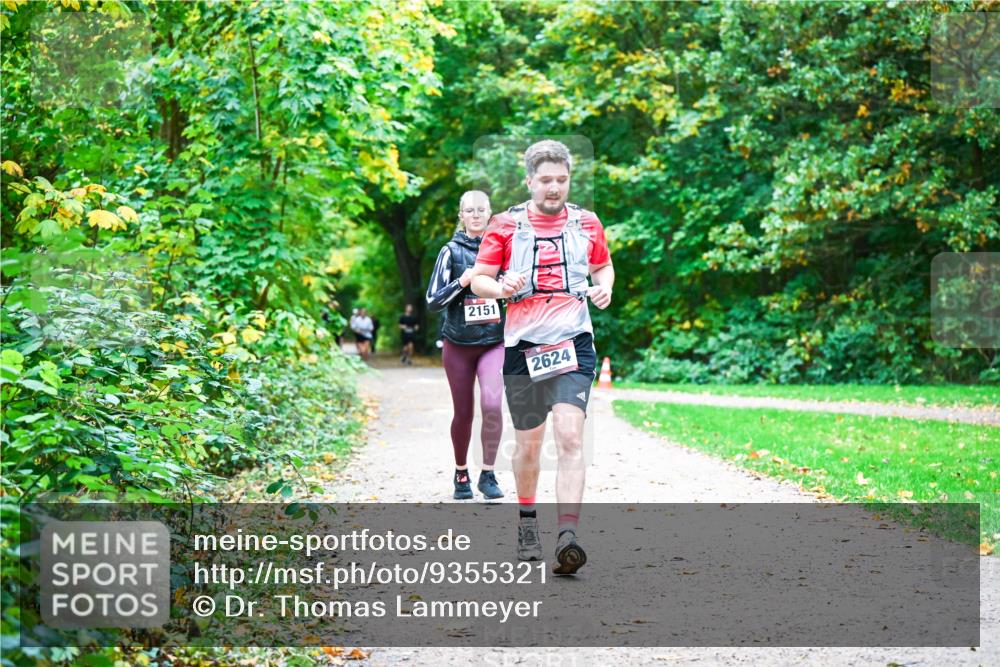 12.10.2025 - Bramfelder Halbmarathon 2025 Dr. Thomas Lammeyer http://msf.ph/oto/9355321 12.10.2025 10:53:22 Laufen 2151, 2624 meine-sportfotos.de