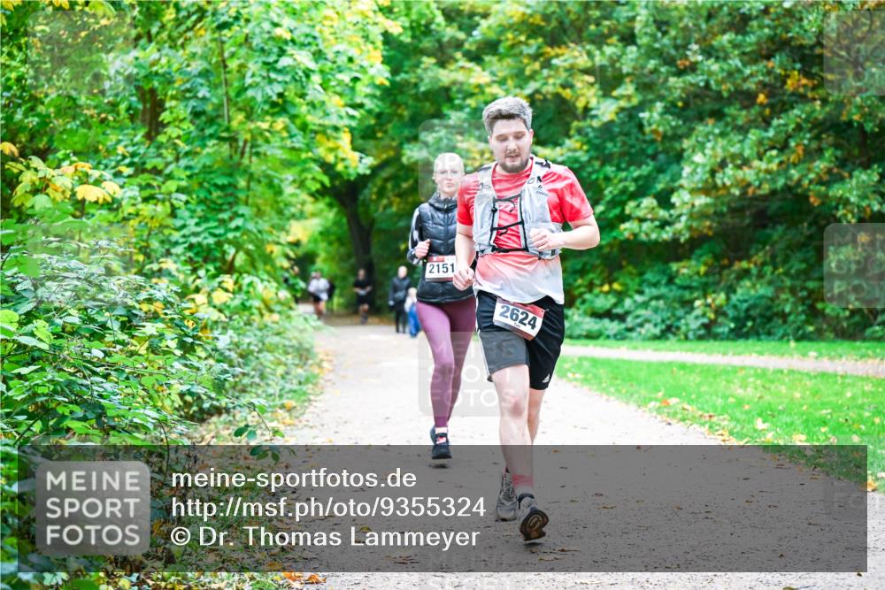 12.10.2025 - Bramfelder Halbmarathon 2025 Dr. Thomas Lammeyer http://msf.ph/oto/9355324 12.10.2025 10:53:22 Laufen 2151, 2624 meine-sportfotos.de