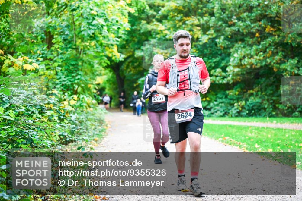 12.10.2025 - Bramfelder Halbmarathon 2025 Dr. Thomas Lammeyer http://msf.ph/oto/9355326 12.10.2025 10:53:22 Laufen 2151, 2624 meine-sportfotos.de