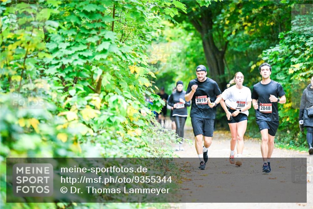 12.10.2025 - Bramfelder Halbmarathon 2025 Dr. Thomas Lammeyer http://msf.ph/oto/9355344 12.10.2025 10:53:31 Laufen 2918, 2129, 2869, 2848 meine-sportfotos.de