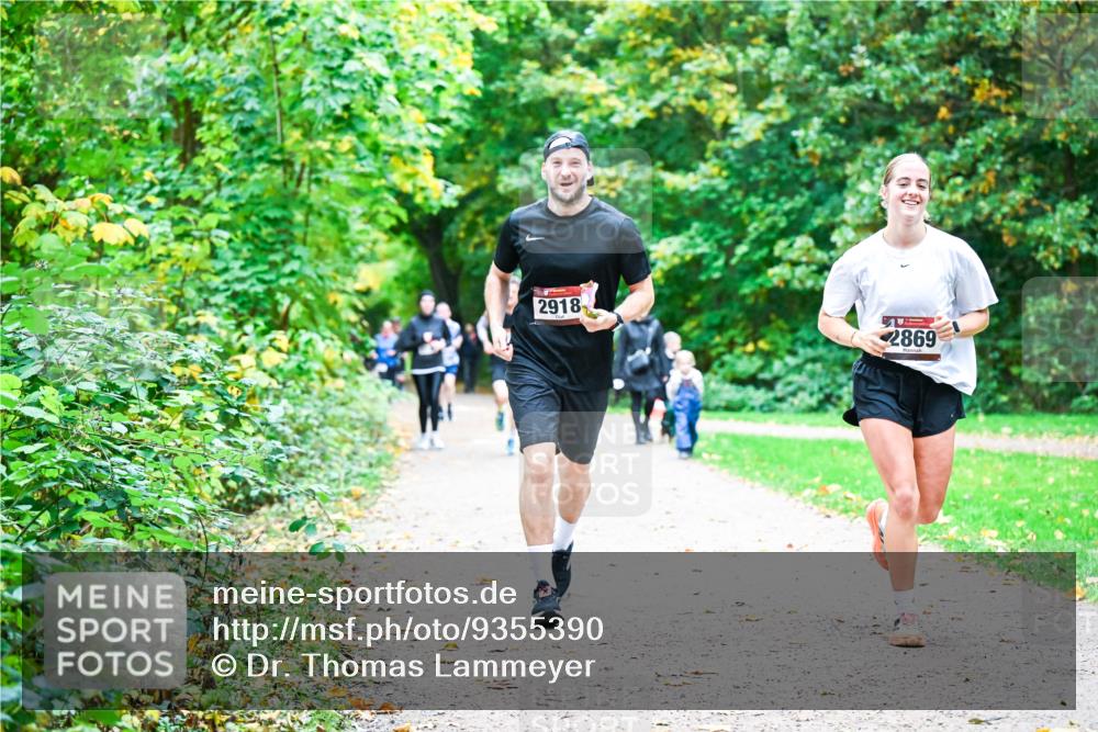 12.10.2025 - Bramfelder Halbmarathon 2025 Dr. Thomas Lammeyer http://msf.ph/oto/9355390 12.10.2025 10:53:38 Laufen 2918, 2869 meine-sportfotos.de