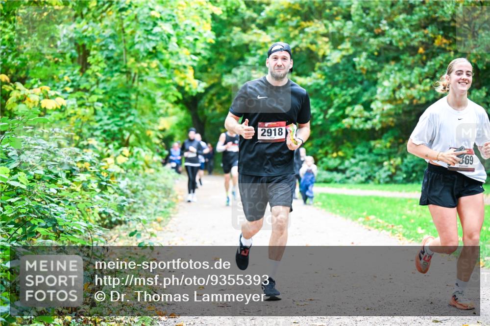 12.10.2025 - Bramfelder Halbmarathon 2025 Dr. Thomas Lammeyer http://msf.ph/oto/9355393 12.10.2025 10:53:38 Laufen 2918, 369 meine-sportfotos.de